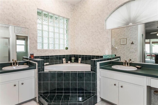 Building Photo - 5845 Danterbury Ct
