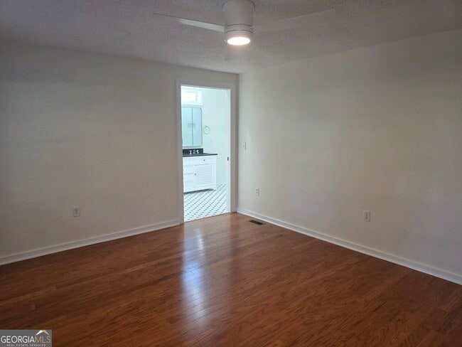 Building Photo - 807 Pound Rd