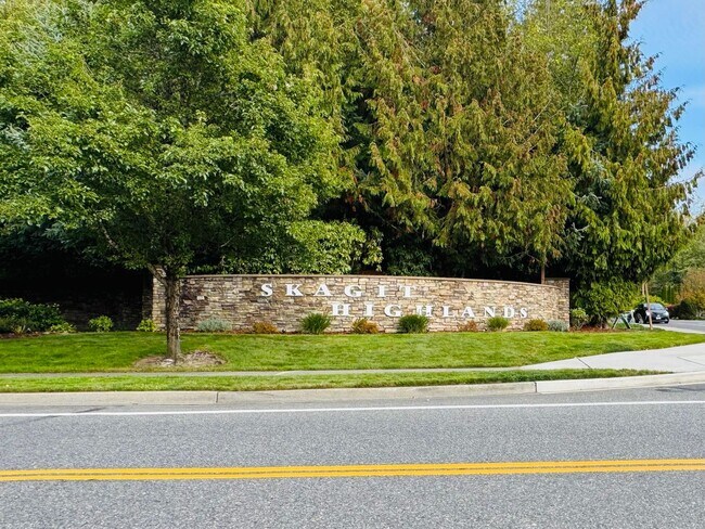 Building Photo - Skagit Highlands, 3 Bed, 2.5 Bath, Plus Bo...