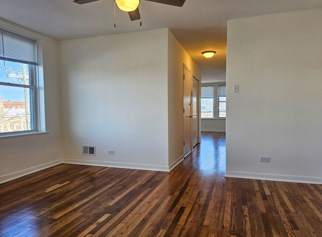 Building Photo - 2028 W 35th St