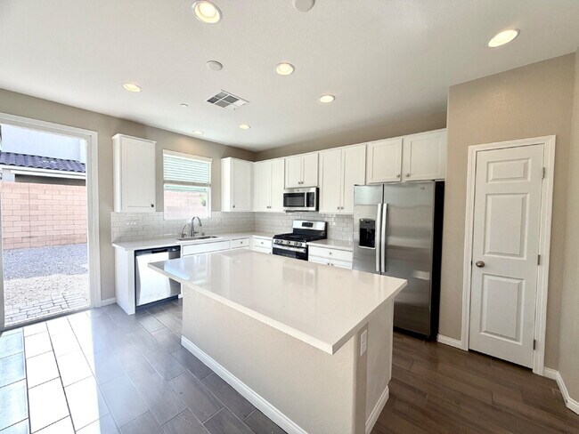 Building Photo - HIVE FALL MOVE-IN SPECIAL: NEWER 2024 BUILD | GATED COMMUNITY | SOLAR INCLUDED