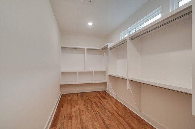 Building Photo - 3107 Mc Combs Ave