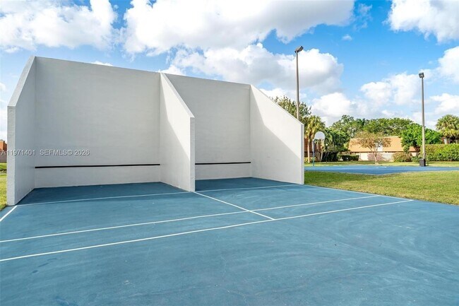 Building Photo - 11191 SW 17th Manor