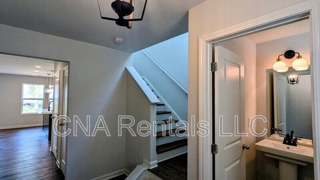 Building Photo - 2367 Summit Ave NW