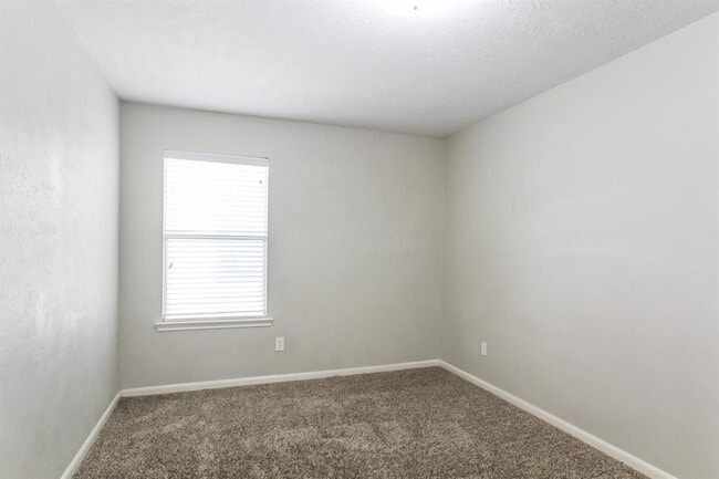Building Photo - 10602 Harbor Canyon Dr
