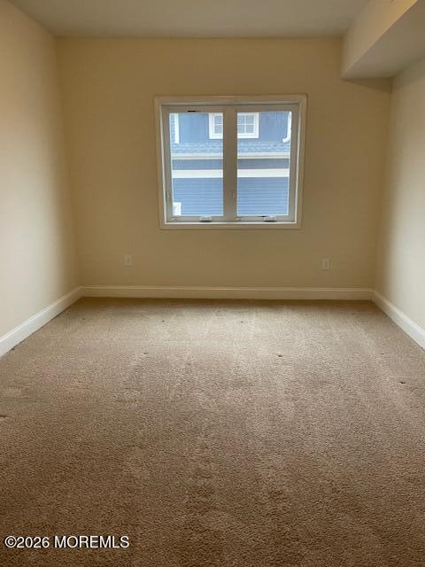 Building Photo - 16 Lake Ave