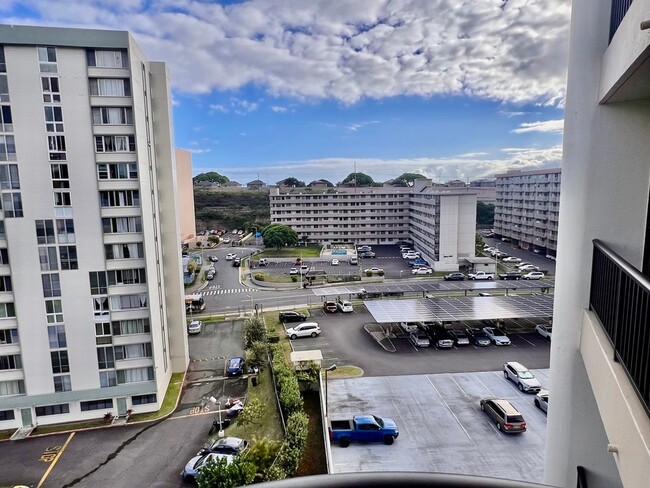 Building Photo - Horizon View Tower/2 BD/2 BA/1 PK