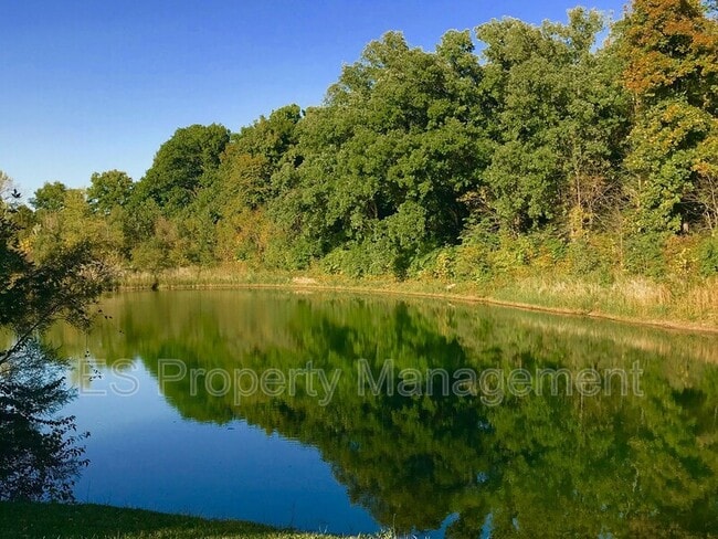 Building Photo - 5412 Pommel Ct