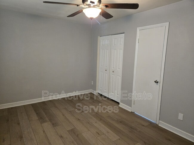 Building Photo - 606 Redkirk Ln