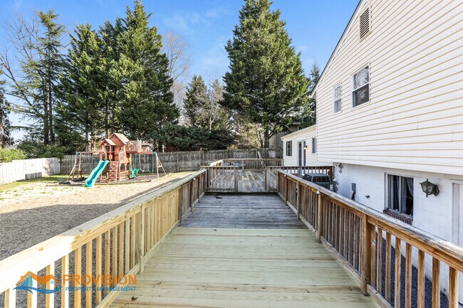 Building Photo - 3025 Rock Dr