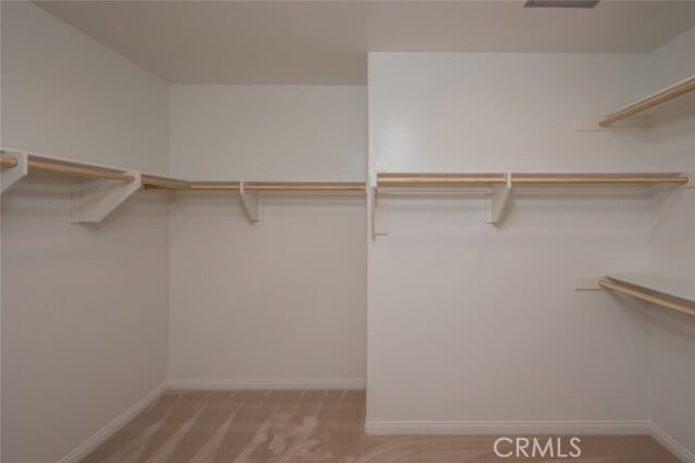Building Photo - 158 Spectacle