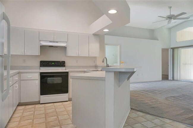Building Photo - 258 Kings Pond Ave