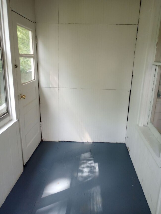 Building Photo - 125-127 South Fulton Street