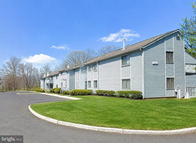 Building Photo - 1904 Woodhollow Dr