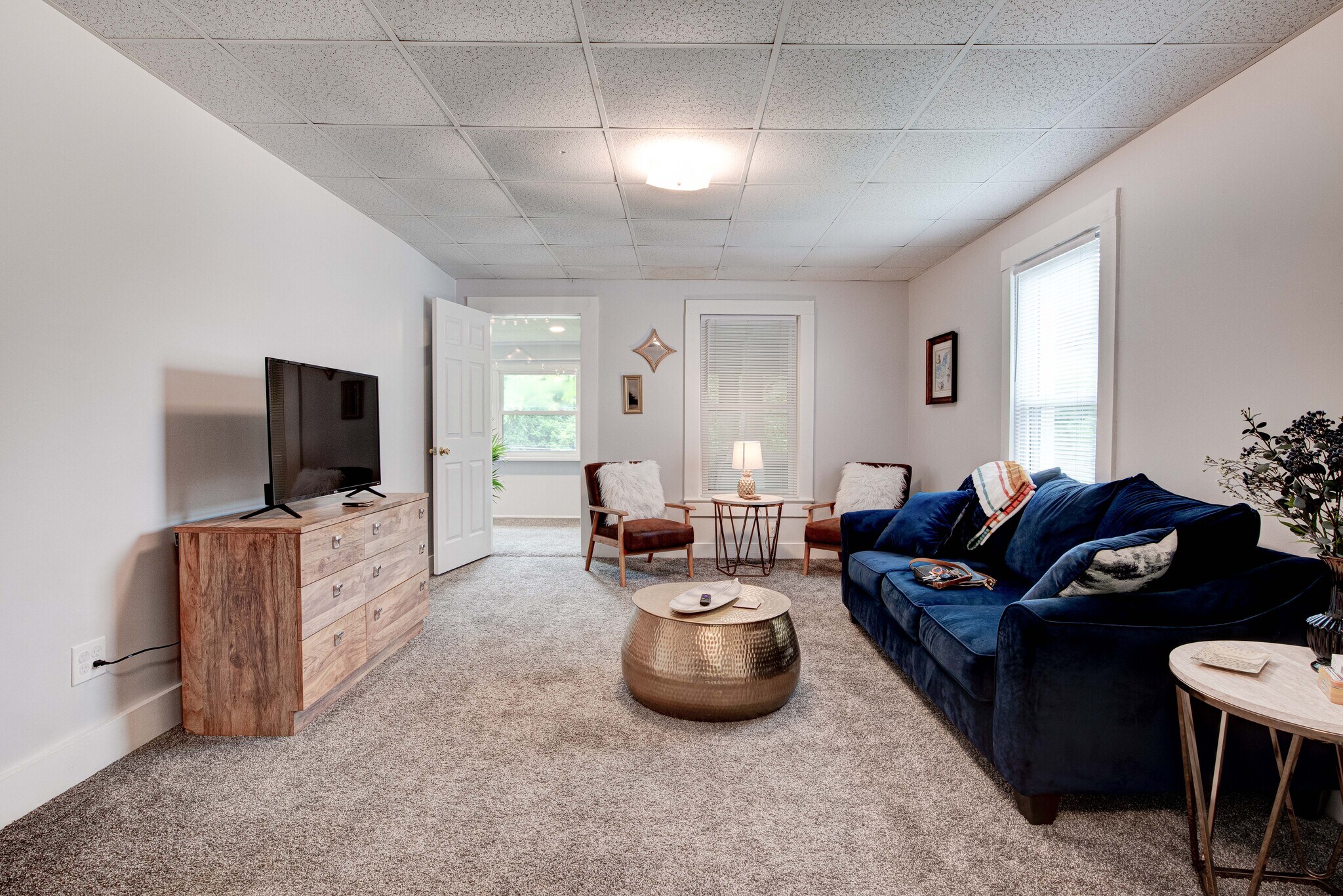 Main Living Area - 4401 Strawberry Plains Pike