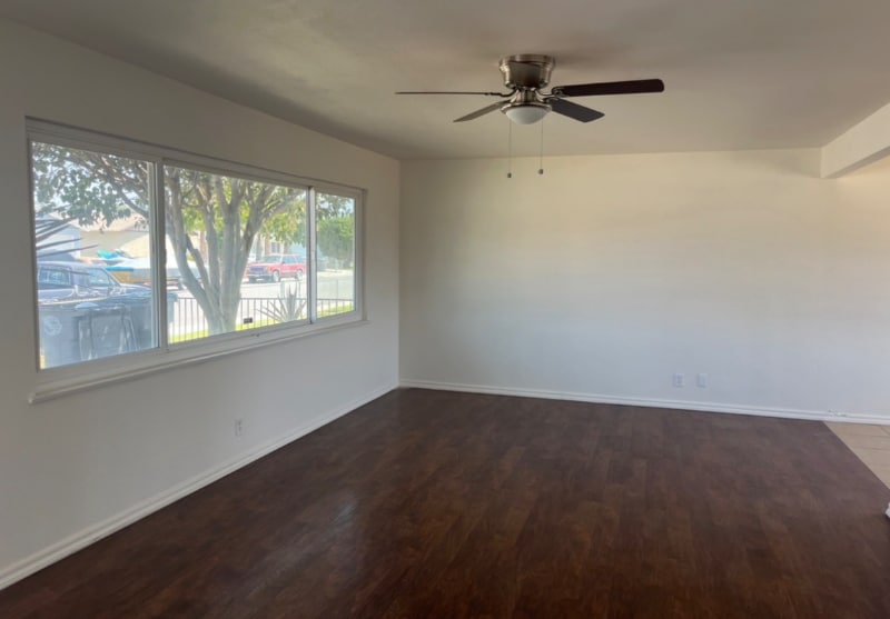 Building Photo - 1406 Redwood St