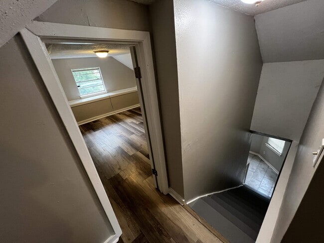 Building Photo - 3311 Guernsey Ave