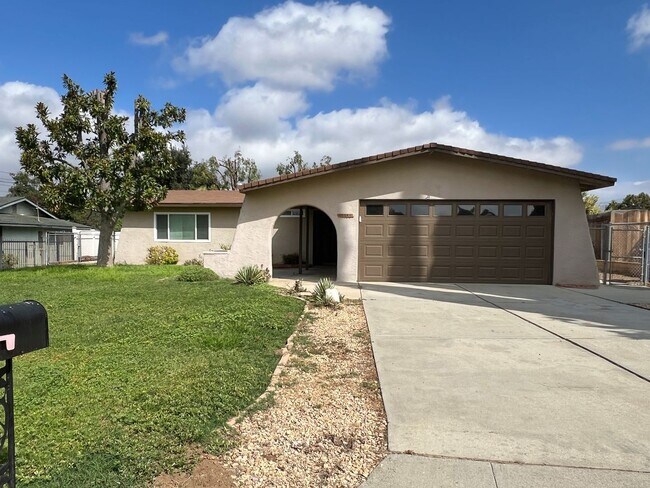 Primary Photo - Beautiful Yucaipa 3 bedroom 2 bath Home