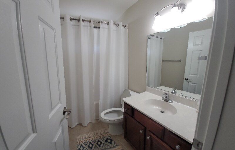 Building Photo - 2 Dansford Ln