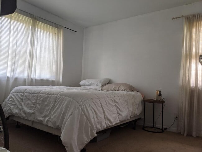 Building Photo - 5723 S 34th Ave