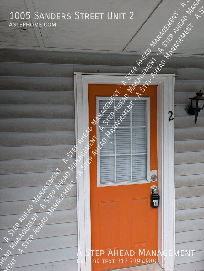 Building Photo - 1005 Sanders St
