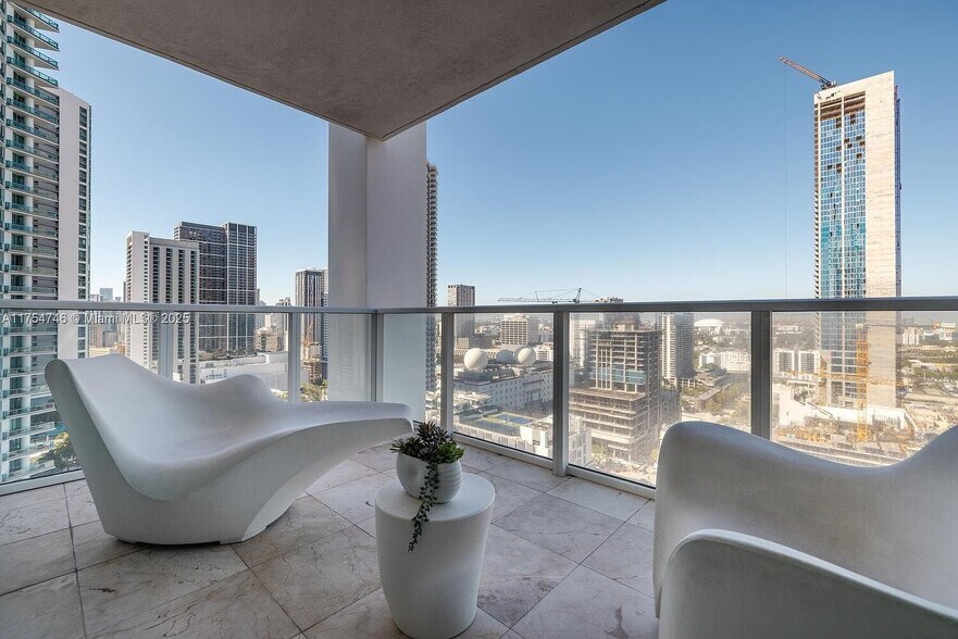 Building Photo - 1040 Biscayne Blvd