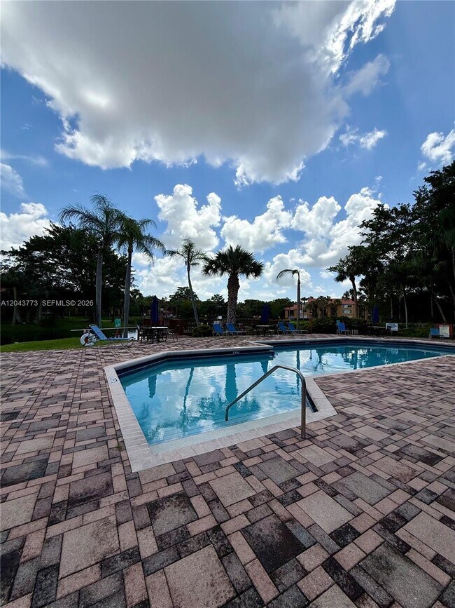 Building Photo - 10709 Cleary Blvd
