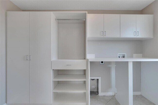 Building Photo - 11061 Little Blue Heron Dr