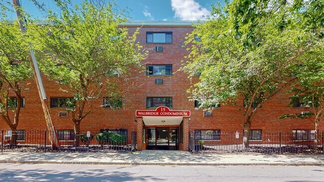 Building Photo - 15 Walbridge St