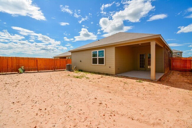 Building Photo - 569 Amberwood Pk Dr