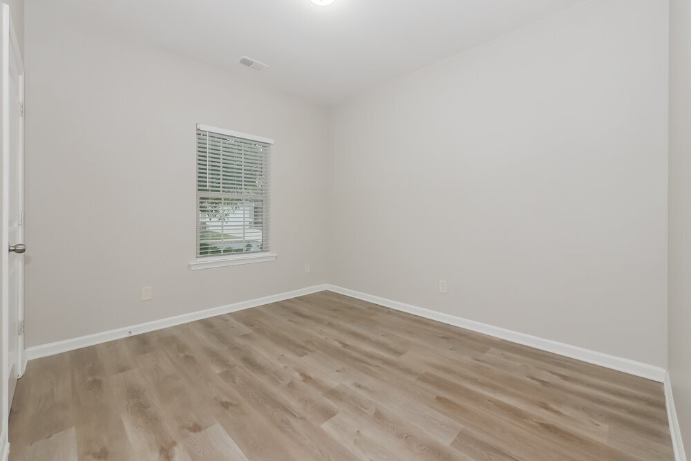 Building Photo - 108 Thomaston St