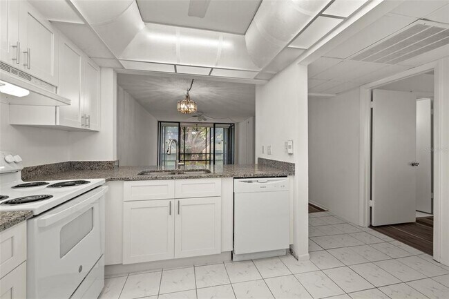 Building Photo - 14130 Rosemary Ln