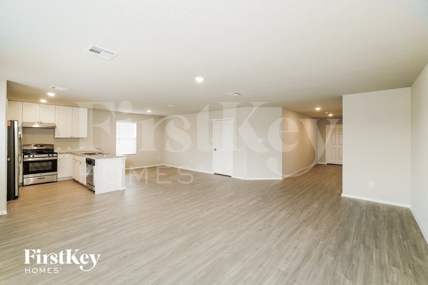 Building Photo - 10727 Giacconi Dr