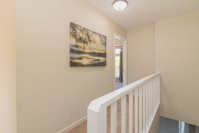 Building Photo - 1930 16th Ave