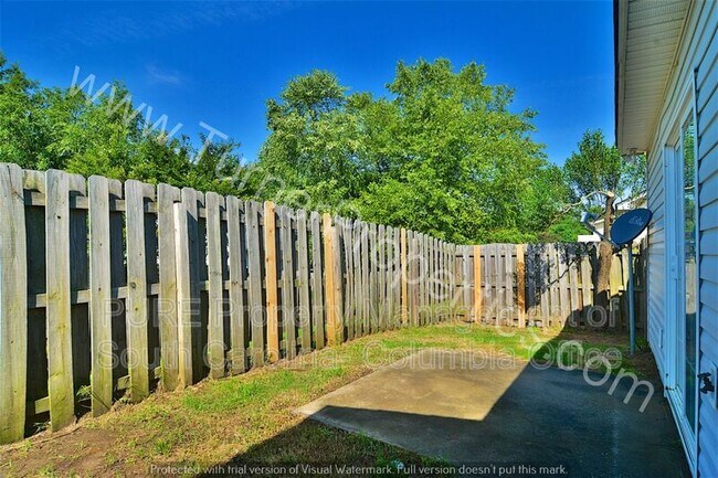 Building Photo - 251 Blue Savannah St