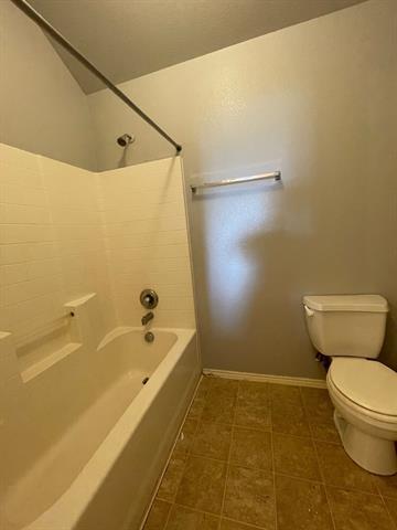 Building Photo - 1820 Brookridge Dr