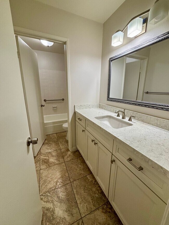 Building Photo - Spacious 4BR San Diego Home with Private Pool