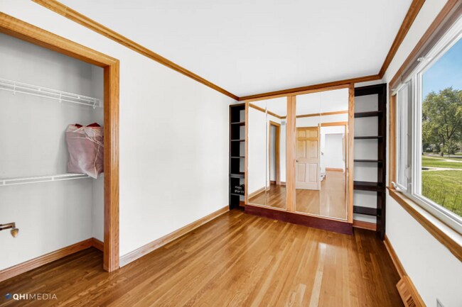 Building Photo - 1117 E Kitson Dr