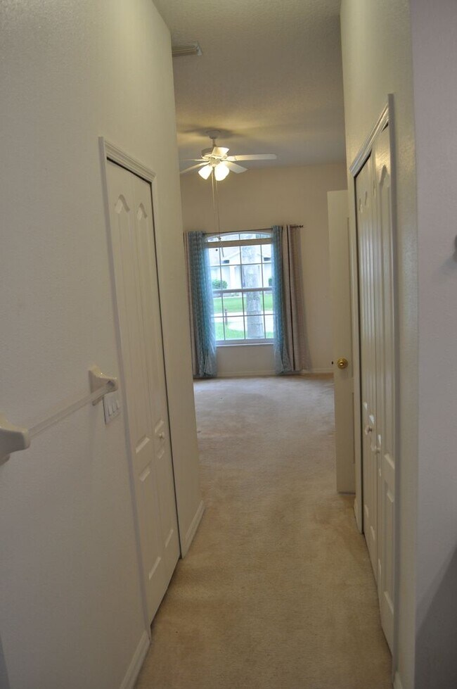 Building Photo - Lovely home in Pine Lakes