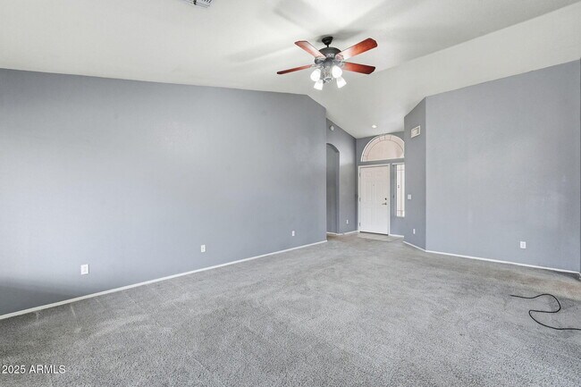 Building Photo - 542 N Palo Verde