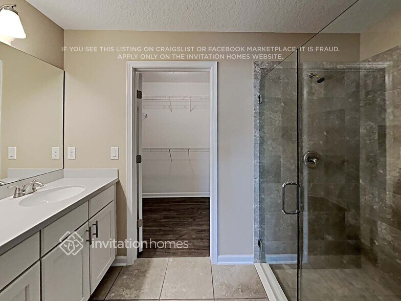 Building Photo - 3975 Heatherbrook Pl