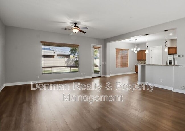 Building Photo - 3146 E Coconino Dr