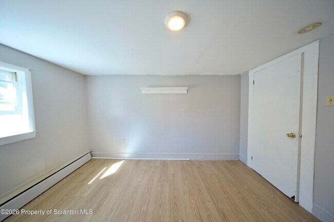 Building Photo - 434 20th Ave
