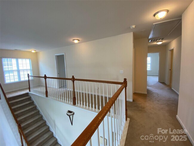 Building Photo - 6512 Manitoba Ln