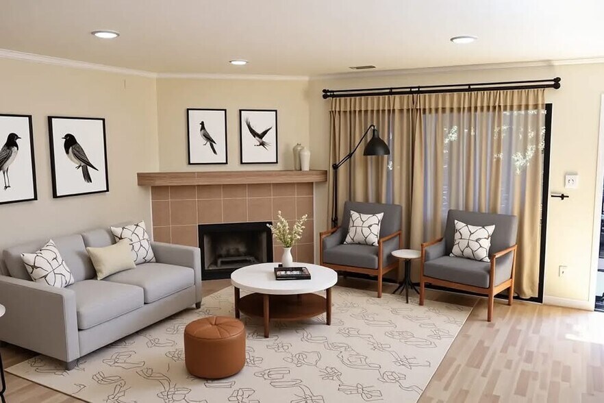 Building Photo - 1348 N Orange Dr