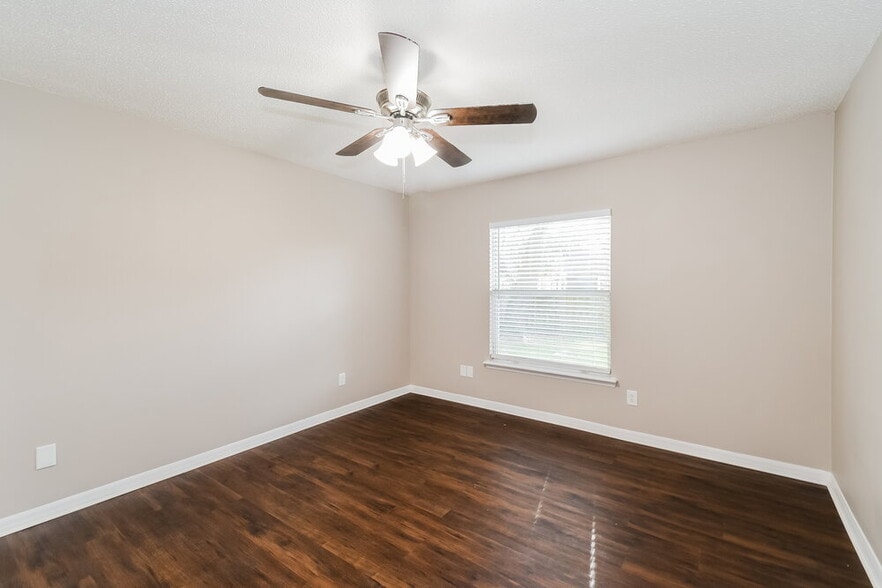 Building Photo - 2953 Golden Pond Blvd