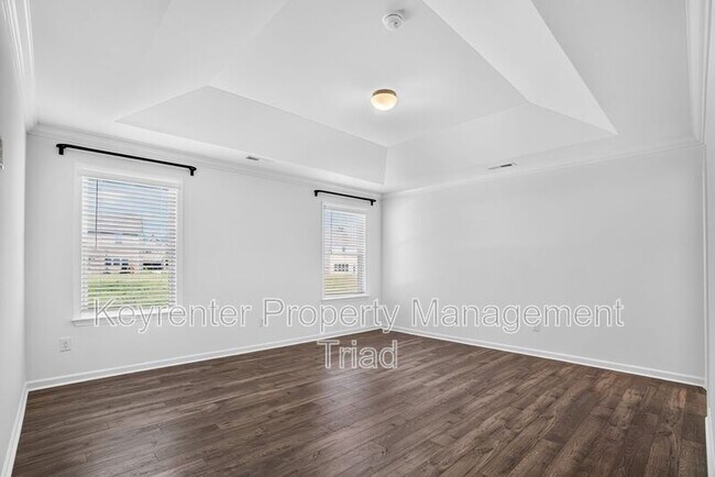 Building Photo - 3012 Highlander Pt