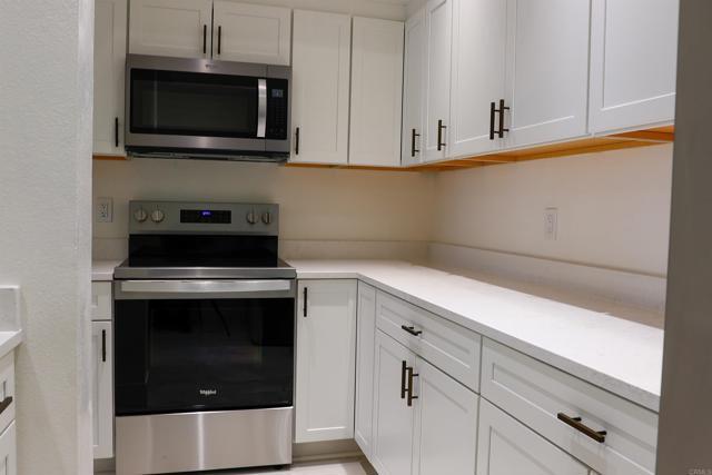 Building Photo - 3976 Nobel Dr