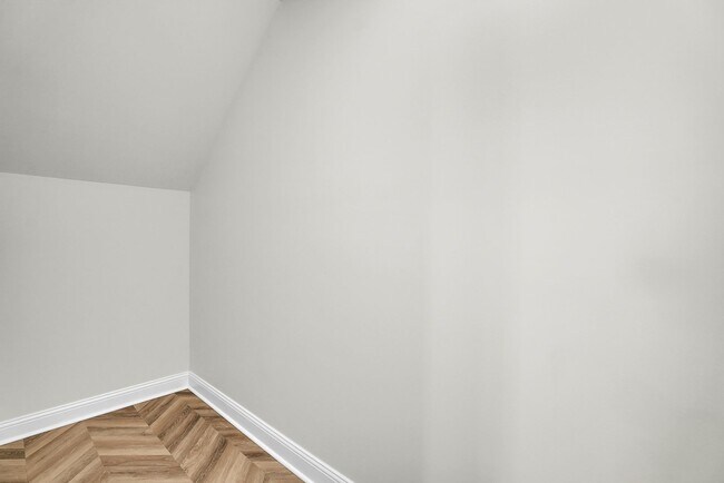 Building Photo - East Duffy Street