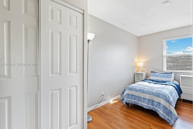 Building Photo - 4119 Coral Springs Dr